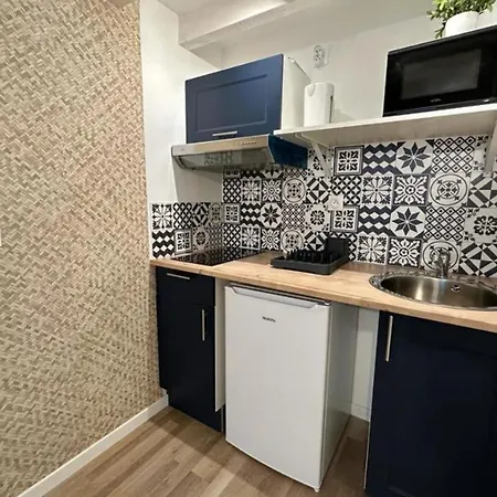 Appartement Douillet Avec Terrasse Talence Esterno foto